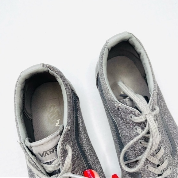 Vans Off the Wall Old Skool Sneakers in Grey Crosshatch with Grey Gum Bottoms - Picture 5 of 12